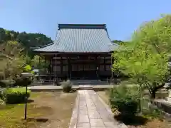 粟生寺の本殿