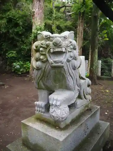 白山神社の狛犬