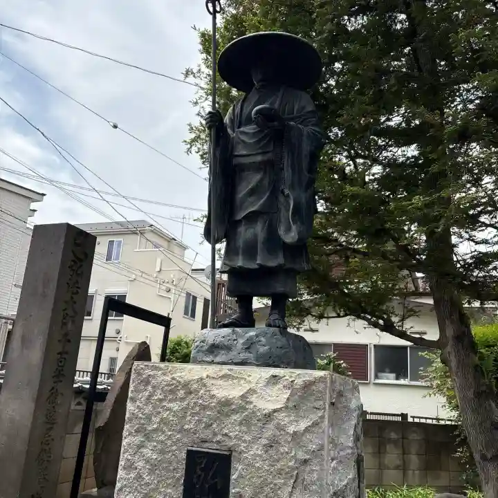 寿徳寺の{uncategorized: "未分類", other: "その他", undefined: "問題あり", building: "その他建物", grave: "お墓", sacred_gate: "鳥居", guardian: "狛犬", statue: "像", buddha: "仏像", history: "歴史", nature: "自然", garden: "庭園", animal: "動物", pagoda: "塔", temizu: "手水舎", mountain_gate: "山門・神門", sanctuary: "本殿・本堂", subordinate: "末社・摂社", art: "芸術", scenery: "景色", jizo: "地蔵", ema: "絵馬", goshuin: "御朱印", omikuji: "おみくじ", items: "授与品その他", amulet: "お守り", goshuincho: "御朱印帳", eats: "食事", festival: "お祭り", votive_dance: "神楽", shichigosan: "七五三参", wedding: "結婚式", experience: "体験その他", initially: "初詣", around: "周辺", anti_infection: "感染症対策"}