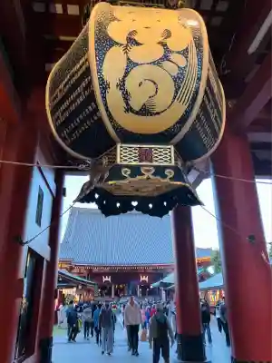 浅草寺の山門・神門