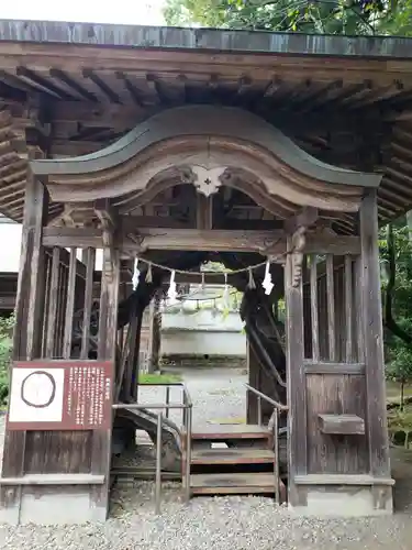 土佐神社の本殿