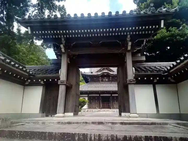 興国寺の山門・神門