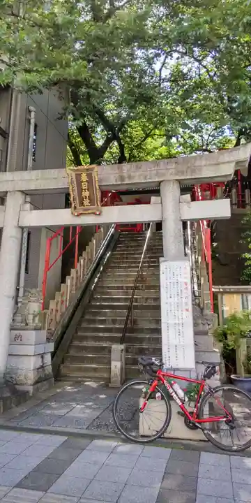 三田春日神社の鳥居