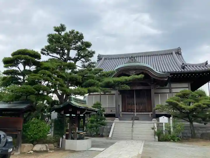 宝蔵寺の本殿・本堂
