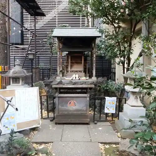 稲荷鬼王神社の末社・摂社