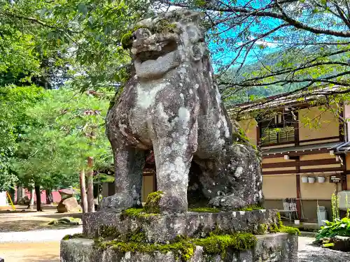 荒城神社の狛犬
