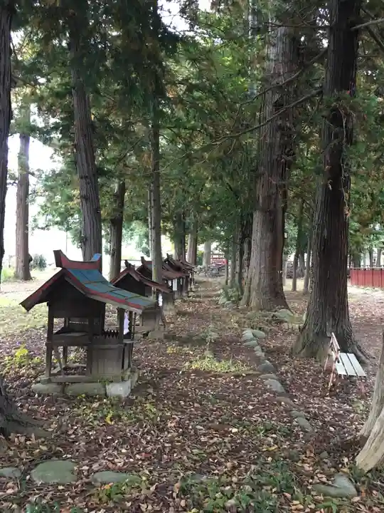 大井俣窪八幡神社の末社・摂社