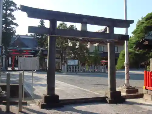 箭弓稲荷神社の鳥居