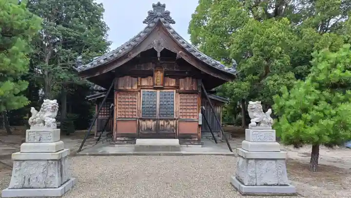 由乃伎神社の狛犬