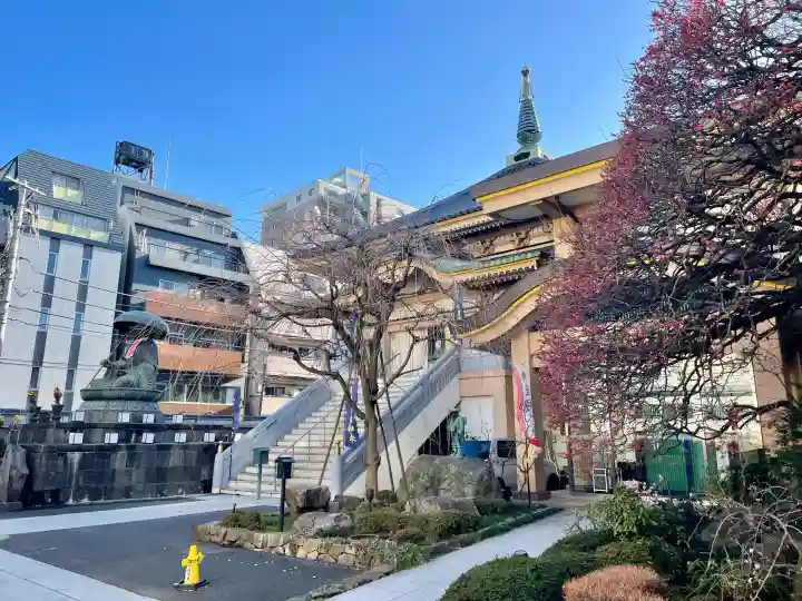眞性寺の{uncategorized: "未分類", other: "その他", undefined: "問題あり", building: "その他建物", grave: "お墓", sacred_gate: "鳥居", guardian: "狛犬", statue: "像", buddha: "仏像", history: "歴史", nature: "自然", garden: "庭園", animal: "動物", pagoda: "塔", temizu: "手水舎", mountain_gate: "山門・神門", sanctuary: "本殿・本堂", subordinate: "末社・摂社", art: "芸術", scenery: "景色", jizo: "地蔵", ema: "絵馬", goshuin: "御朱印", omikuji: "おみくじ", items: "授与品その他", amulet: "お守り", goshuincho: "御朱印帳", eats: "食事", festival: "お祭り", votive_dance: "神楽", shichigosan: "七五三参", wedding: "結婚式", experience: "体験その他", initially: "初詣", around: "周辺", anti_infection: "感染症対策"}