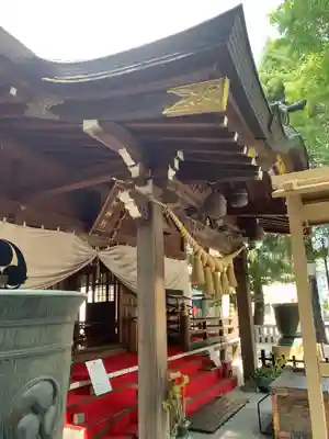 草加神社の本殿・本堂