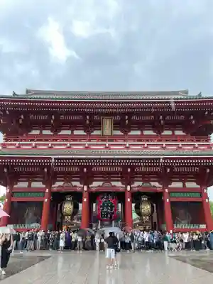浅草寺の山門・神門