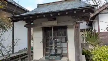 長源寺毘沙門堂の本殿・本堂