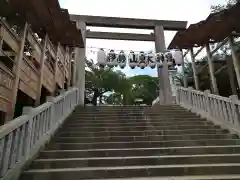 伊勢山皇大神宮の鳥居