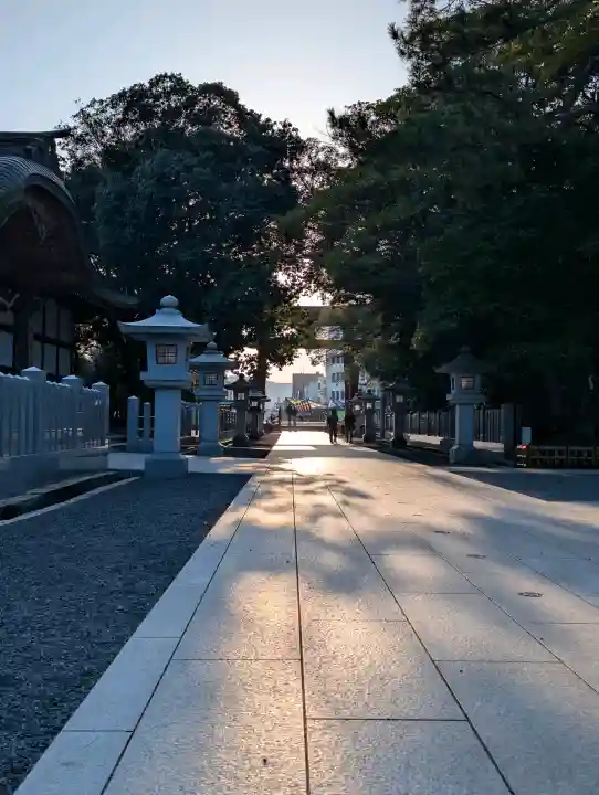 氣比神宮の{uncategorized: "未分類", other: "その他", undefined: "問題あり", building: "その他建物", grave: "お墓", sacred_gate: "鳥居", guardian: "狛犬", statue: "像", buddha: "仏像", history: "歴史", nature: "自然", garden: "庭園", animal: "動物", pagoda: "塔", temizu: "手水舎", mountain_gate: "山門・神門", sanctuary: "本殿・本堂", subordinate: "末社・摂社", art: "芸術", scenery: "景色", jizo: "地蔵", ema: "絵馬", goshuin: "御朱印", omikuji: "おみくじ", items: "授与品その他", amulet: "お守り", goshuincho: "御朱印帳", eats: "食事", festival: "お祭り", votive_dance: "神楽", shichigosan: "七五三参", wedding: "結婚式", experience: "体験その他", initially: "初詣", around: "周辺", anti_infection: "感染症対策"}