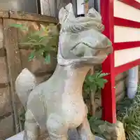 御蔵稲荷神社の狛犬