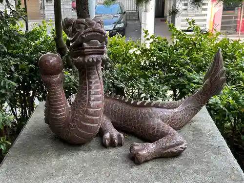 田無神社の像