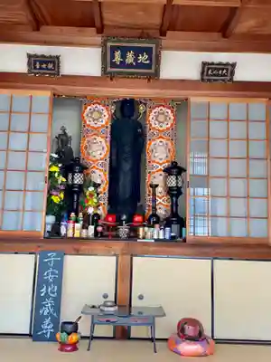 荘厳寺の地蔵