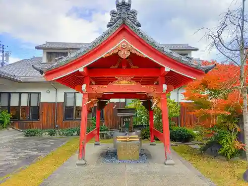 三光寺（三光寺松鷹坊）の手水舎