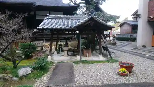 妙照寺の手水