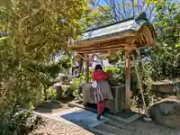 三国神社の手水舎