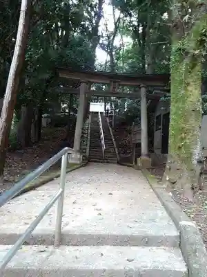村社御嶽神社の鳥居