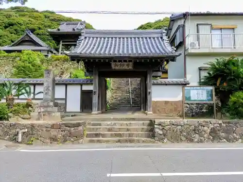 長満寺の山門・神門