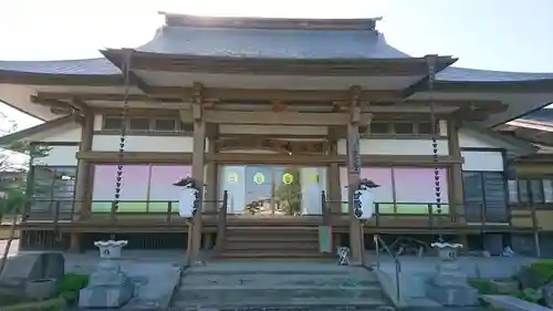 甘露寺の本殿・本堂