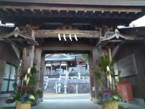檜尾神社の山門・神門