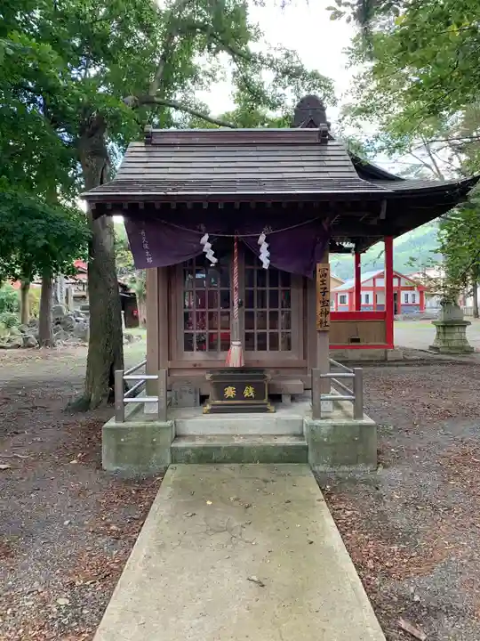 冨士淺間神社(富士吉田市向原)の末社・摂社