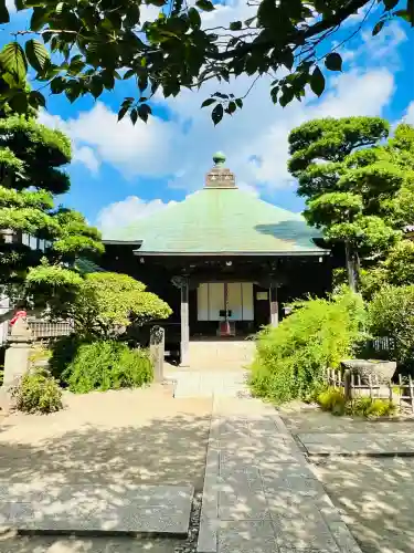 極楽寺（霊鷲山感應院極楽律寺）の本殿・本堂