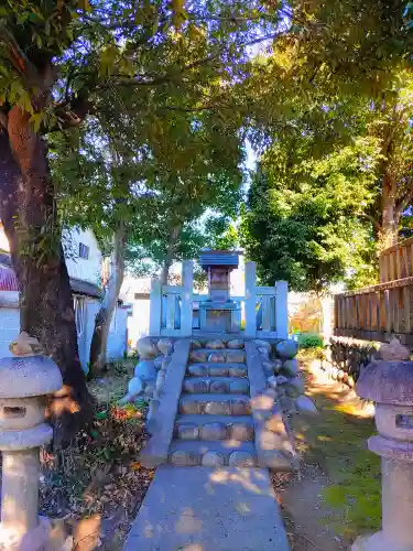 白鬚神社（上中町一色）の末社・摂社