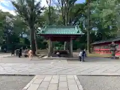 根津神社の手水