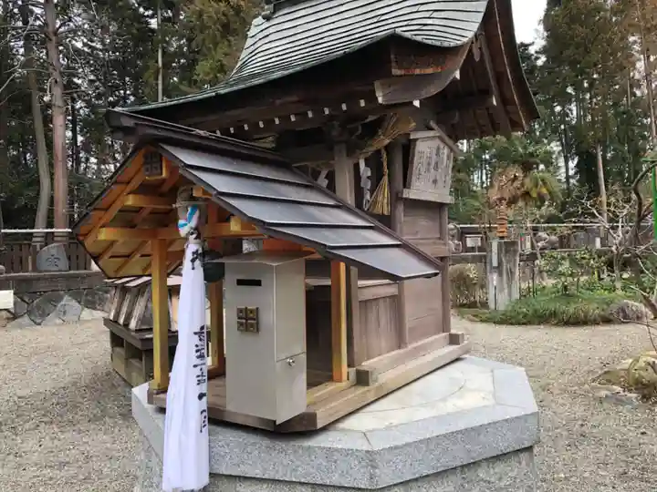 沙沙貴神社の末社・摂社