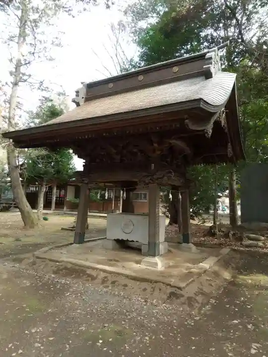 神明神社の手水舎