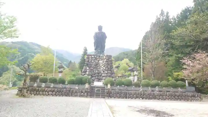 信濃比叡廣拯院(長野県)