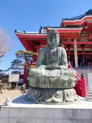 飯沼山 圓福寺の{uncategorized: "未分類", other: "その他", undefined: "問題あり", building: "その他建物", grave: "お墓", sacred_gate: "鳥居", guardian: "狛犬", statue: "像", buddha: "仏像", history: "歴史", nature: "自然", garden: "庭園", animal: "動物", pagoda: "塔", temizu: "手水舎", mountain_gate: "山門・神門", sanctuary: "本殿・本堂", subordinate: "末社・摂社", art: "芸術", scenery: "景色", jizo: "地蔵", ema: "絵馬", goshuin: "御朱印", omikuji: "おみくじ", items: "授与品その他", amulet: "お守り", goshuincho: "御朱印帳", eats: "食事", festival: "お祭り", votive_dance: "神楽", shichigosan: "七五三参", wedding: "結婚式", experience: "体験その他", initially: "初詣", around: "周辺", anti_infection: "感染症対策"}