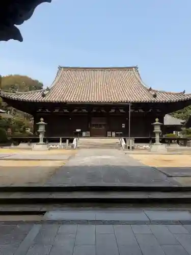 太山寺の{uncategorized: "未分類", other: "その他", undefined: "問題あり", building: "その他建物", grave: "お墓", sacred_gate: "鳥居", guardian: "狛犬", statue: "像", buddha: "仏像", history: "歴史", nature: "自然", garden: "庭園", animal: "動物", pagoda: "塔", temizu: "手水舎", mountain_gate: "山門・神門", sanctuary: "本殿・本堂", subordinate: "末社・摂社", art: "芸術", scenery: "景色", jizo: "地蔵", ema: "絵馬", goshuin: "御朱印", omikuji: "おみくじ", items: "授与品その他", amulet: "お守り", goshuincho: "御朱印帳", eats: "食事", festival: "お祭り", votive_dance: "神楽", shichigosan: "七五三参", wedding: "結婚式", experience: "体験その他", initially: "初詣", around: "周辺", anti_infection: "感染症対策"}