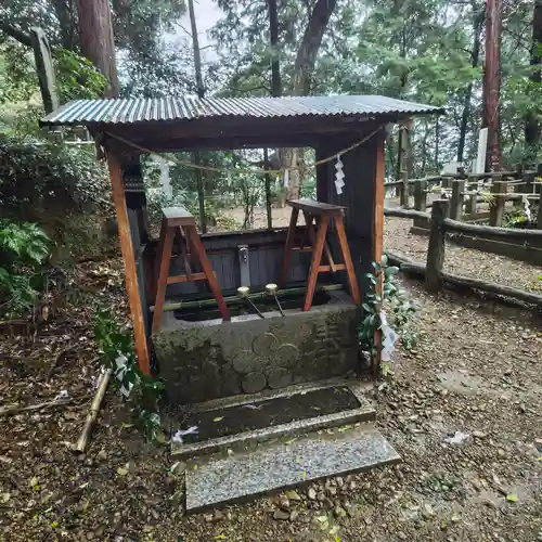 高天神社の手水