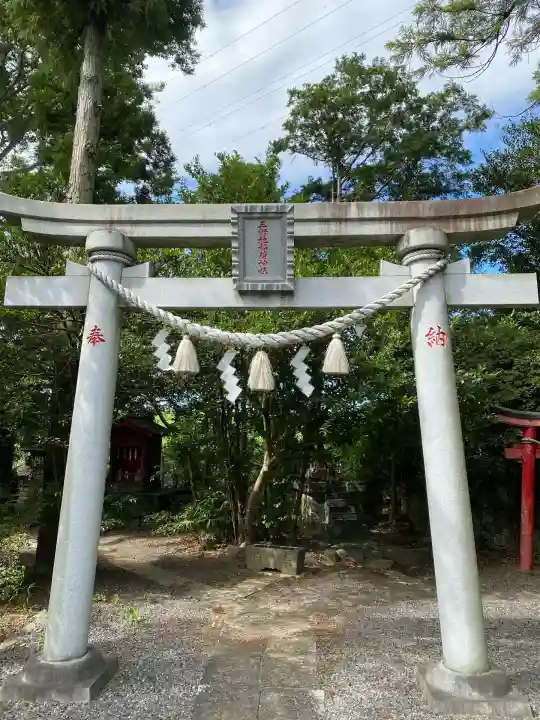 三軒地稲荷神社(茨城県)