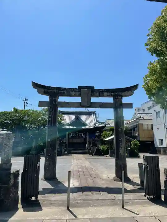 八坂神社の{uncategorized: "未分類", other: "その他", undefined: "問題あり", building: "その他建物", grave: "お墓", sacred_gate: "鳥居", guardian: "狛犬", statue: "像", buddha: "仏像", history: "歴史", nature: "自然", garden: "庭園", animal: "動物", pagoda: "塔", temizu: "手水舎", mountain_gate: "山門・神門", sanctuary: "本殿・本堂", subordinate: "末社・摂社", art: "芸術", scenery: "景色", jizo: "地蔵", ema: "絵馬", goshuin: "御朱印", omikuji: "おみくじ", items: "授与品その他", amulet: "お守り", goshuincho: "御朱印帳", eats: "食事", festival: "お祭り", votive_dance: "神楽", shichigosan: "七五三参", wedding: "結婚式", experience: "体験その他", initially: "初詣", around: "周辺", anti_infection: "感染症対策"}