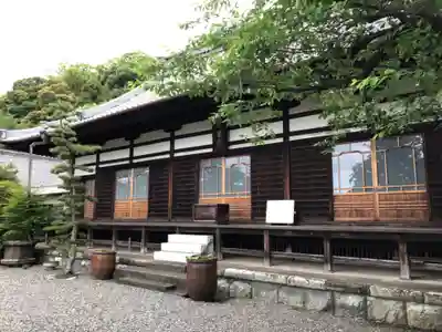 鉄舟寺の本殿・本堂