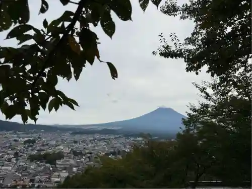 新倉富士浅間神社(山梨県)