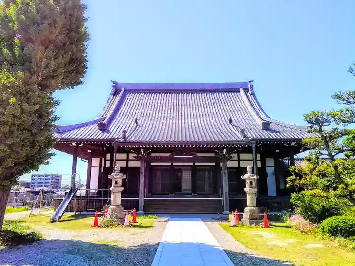 正覚寺の本殿・本堂