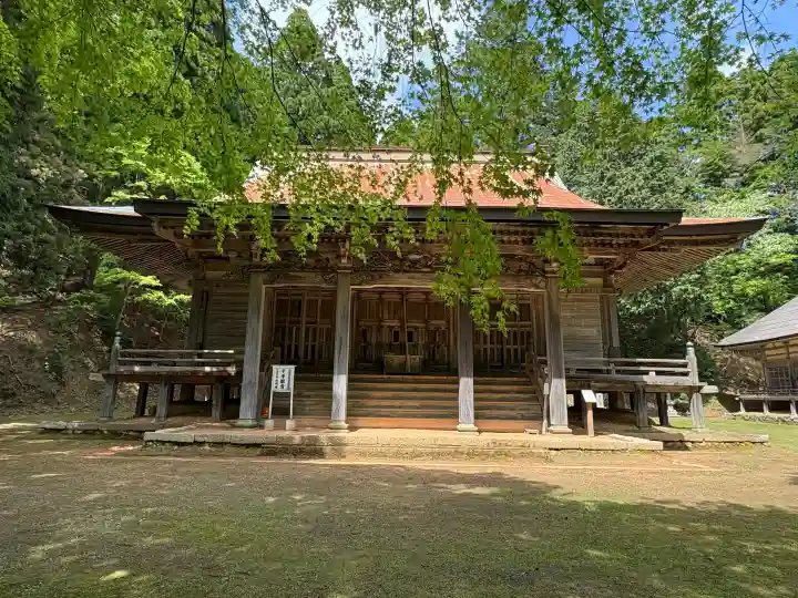 光明寺の{uncategorized: "未分類", other: "その他", undefined: "問題あり", building: "その他建物", grave: "お墓", sacred_gate: "鳥居", guardian: "狛犬", statue: "像", buddha: "仏像", history: "歴史", nature: "自然", garden: "庭園", animal: "動物", pagoda: "塔", temizu: "手水舎", mountain_gate: "山門・神門", sanctuary: "本殿・本堂", subordinate: "末社・摂社", art: "芸術", scenery: "景色", jizo: "地蔵", ema: "絵馬", goshuin: "御朱印", omikuji: "おみくじ", items: "授与品その他", amulet: "お守り", goshuincho: "御朱印帳", eats: "食事", festival: "お祭り", votive_dance: "神楽", shichigosan: "七五三参", wedding: "結婚式", experience: "体験その他", initially: "初詣", around: "周辺", anti_infection: "感染症対策"}