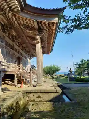 西性寺の本殿・本堂