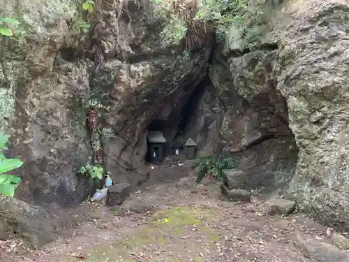 神社（名称不明）の自然