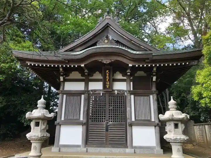青柳寺の{uncategorized: "未分類", other: "その他", undefined: "問題あり", building: "その他建物", grave: "お墓", sacred_gate: "鳥居", guardian: "狛犬", statue: "像", buddha: "仏像", history: "歴史", nature: "自然", garden: "庭園", animal: "動物", pagoda: "塔", temizu: "手水舎", mountain_gate: "山門・神門", sanctuary: "本殿・本堂", subordinate: "末社・摂社", art: "芸術", scenery: "景色", jizo: "地蔵", ema: "絵馬", goshuin: "御朱印", omikuji: "おみくじ", items: "授与品その他", amulet: "お守り", goshuincho: "御朱印帳", eats: "食事", festival: "お祭り", votive_dance: "神楽", shichigosan: "七五三参", wedding: "結婚式", experience: "体験その他", initially: "初詣", around: "周辺", anti_infection: "感染症対策"}