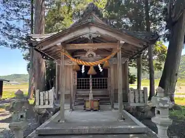 若宮八幡神社の本殿・本堂