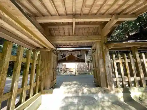 伊野天照皇大神宮の山門・神門